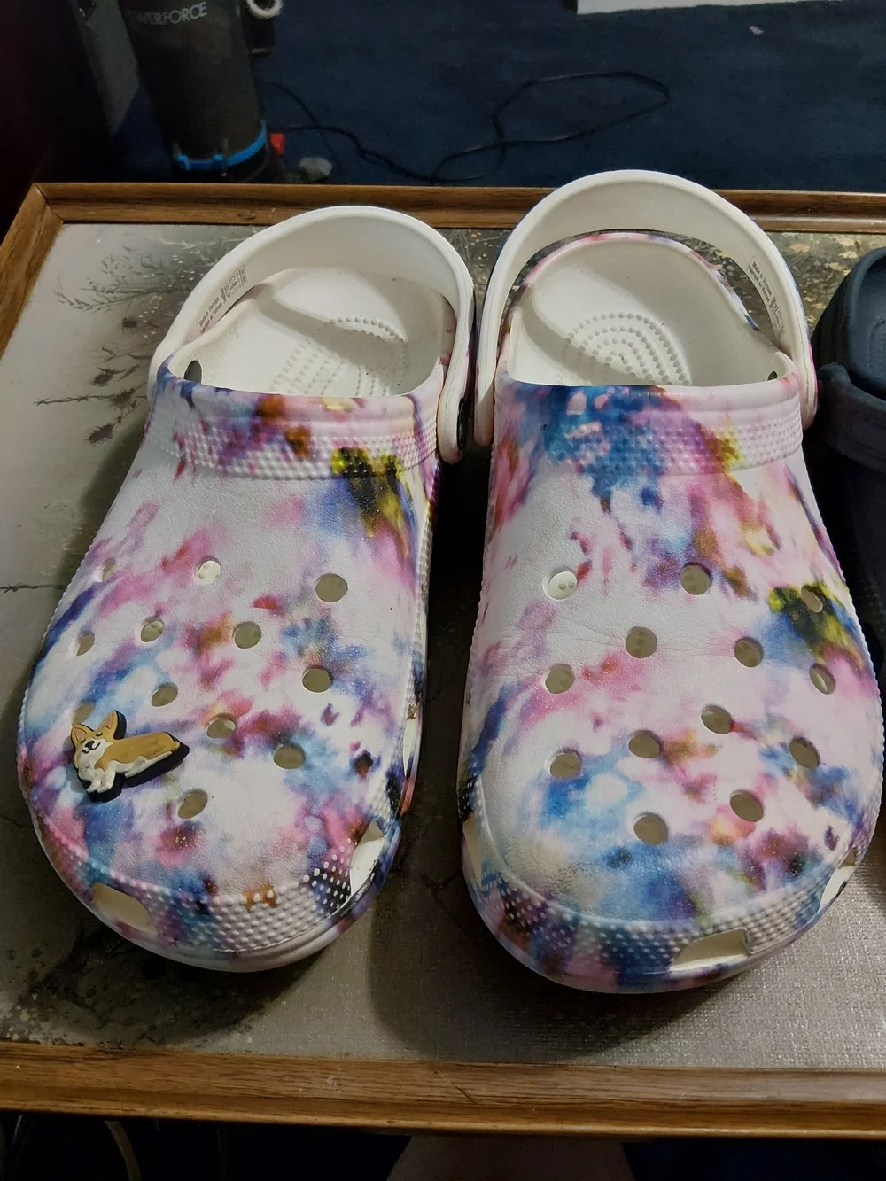 CROCS Women's Tie-Dye White and Navy Classic Clogs